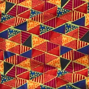 LuLaRoe NWOT TC Leggings Triangular pattern!